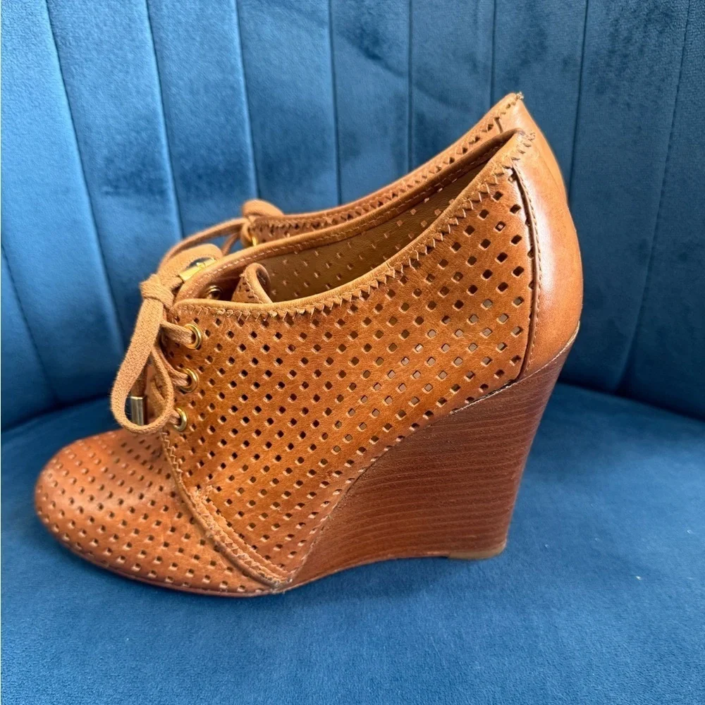 Tory Burch Victor Brown Perforated Leather Wedge Booties Size 7